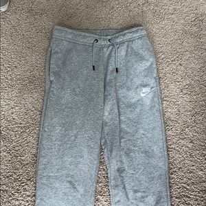 Gray nike sweatpants. Perfect condition